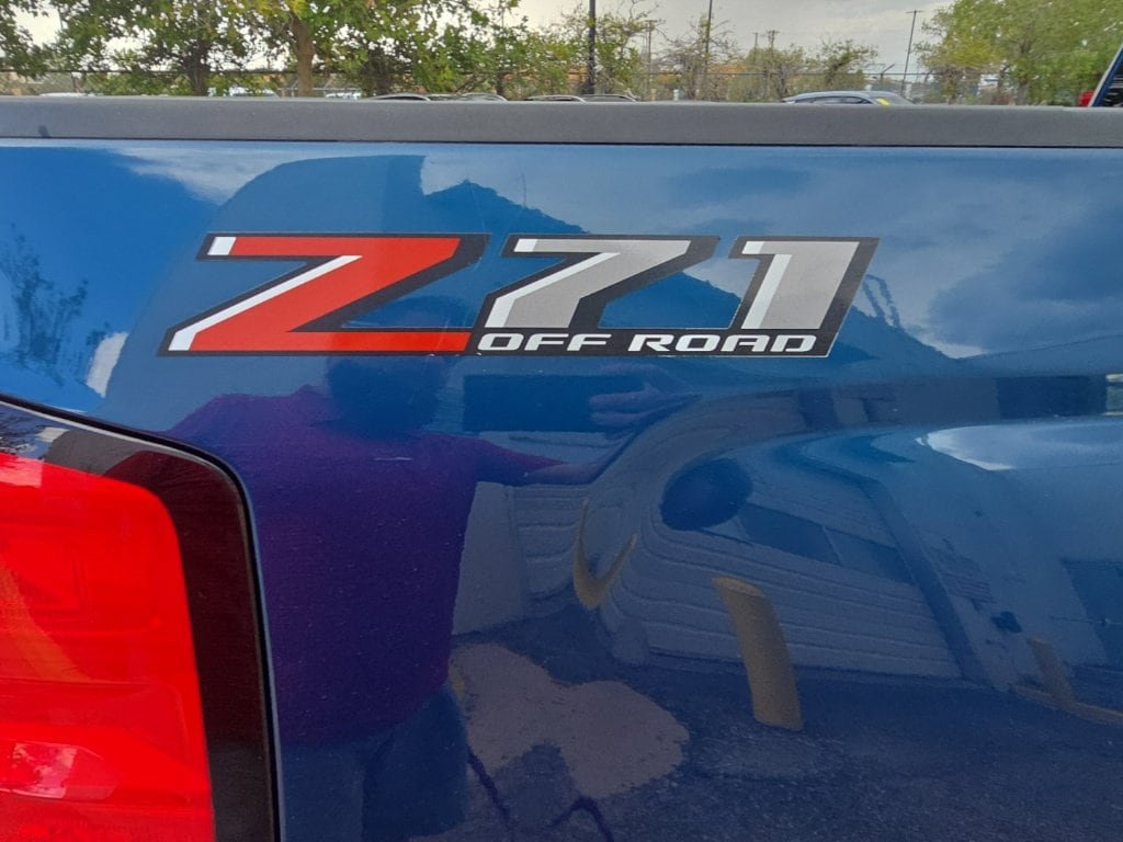 Used 2018 Chevrolet Silverado 1500 LT w/ All Star Edition AWD/4WD image 10