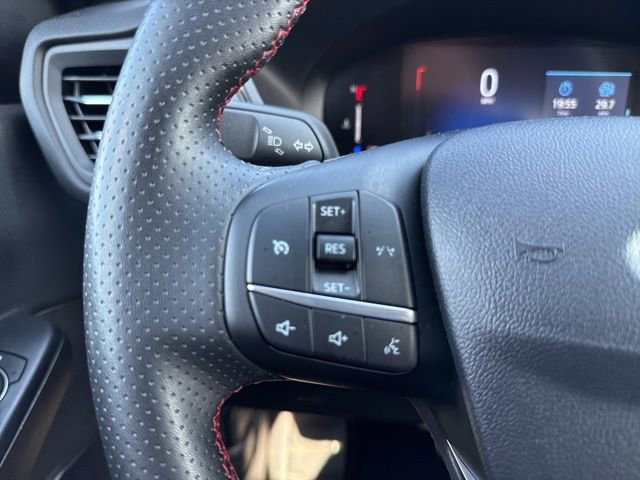Used 2024 Ford Escape ST-Line FWD image 12