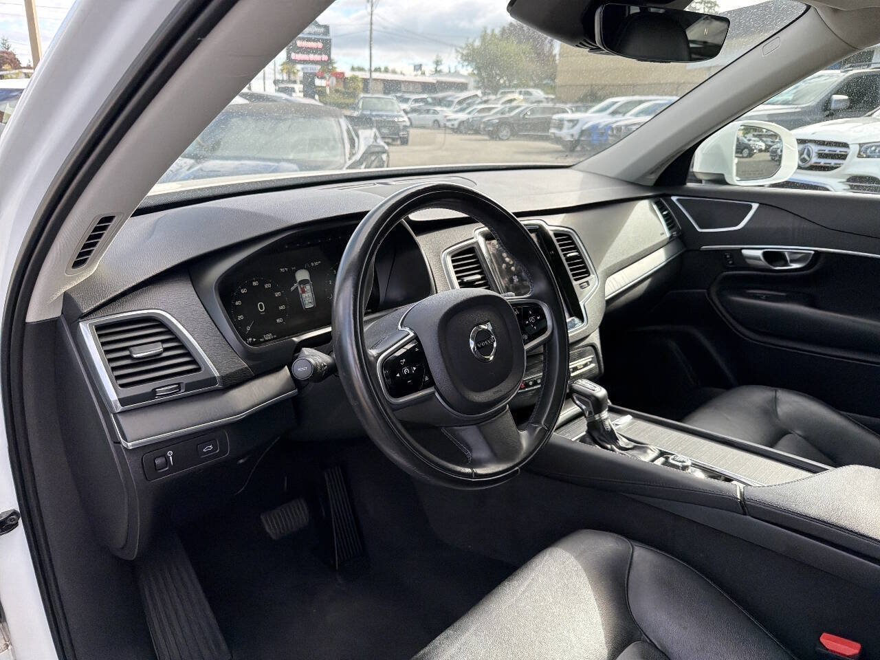 Used 2020 Volvo XC90 T5 Momentum AWD/4WD image 38