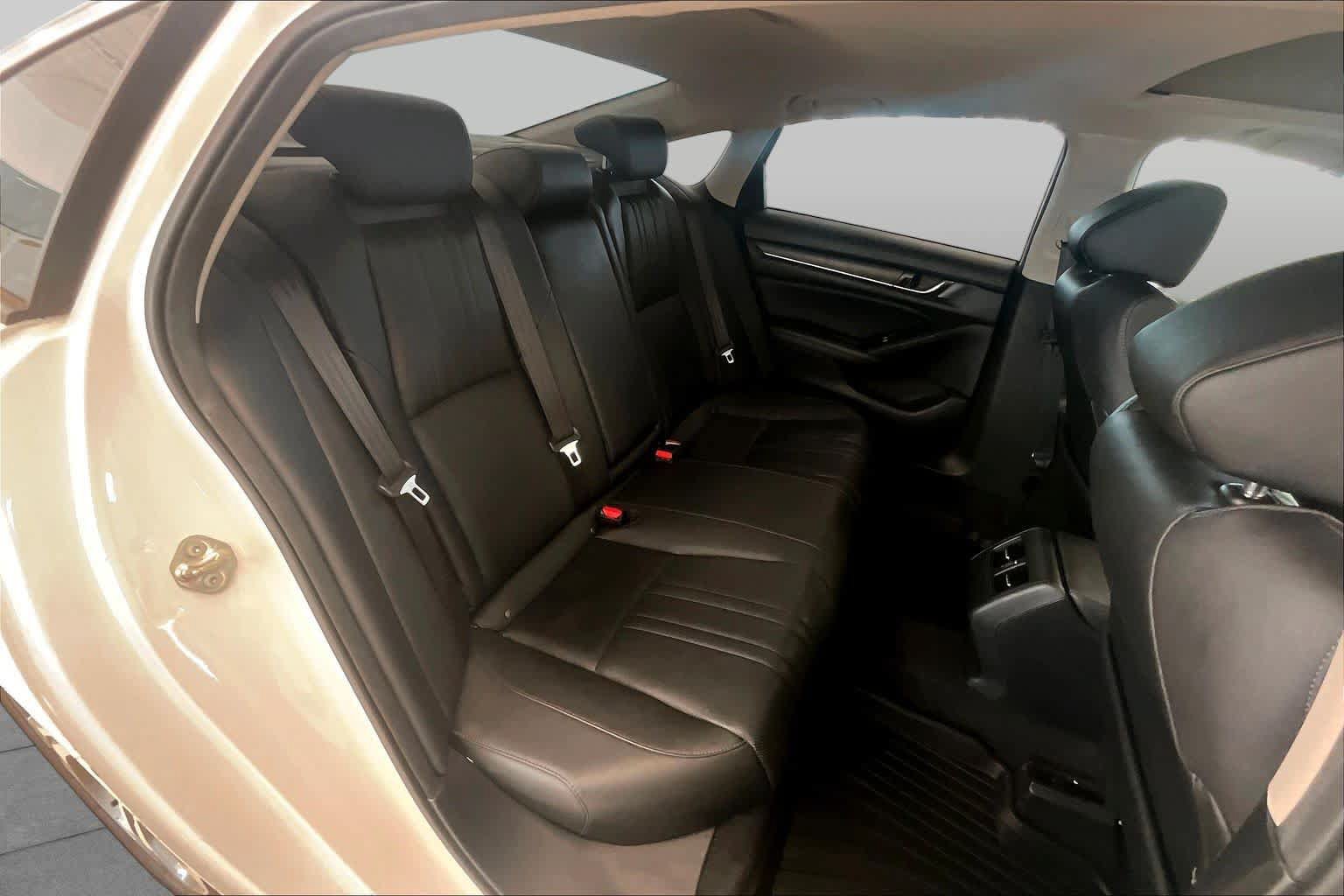 Used 2019 Honda Accord EX-L image 18
