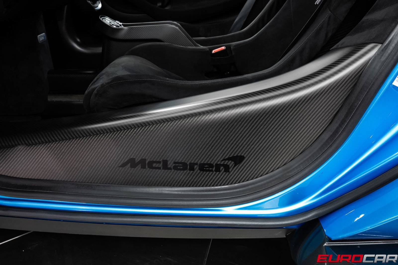 Used 2020 McLaren 620R RWD image 51