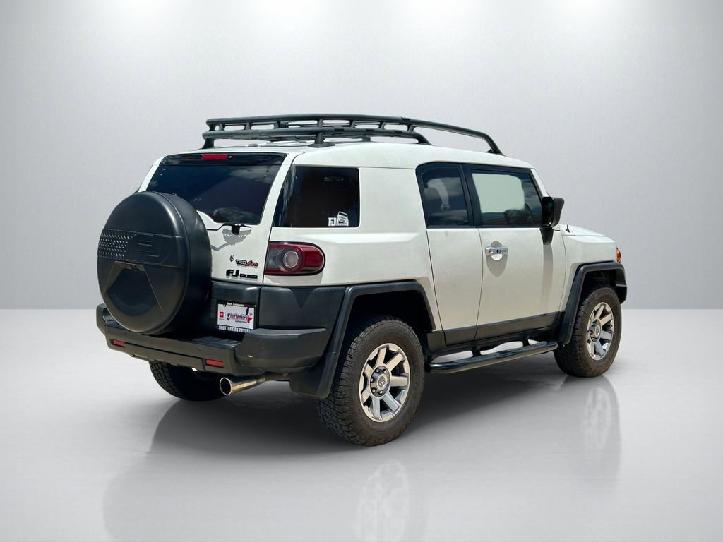 Used 2014 Toyota FJ Cruiser 4WD w/ Upgrade Package image 5