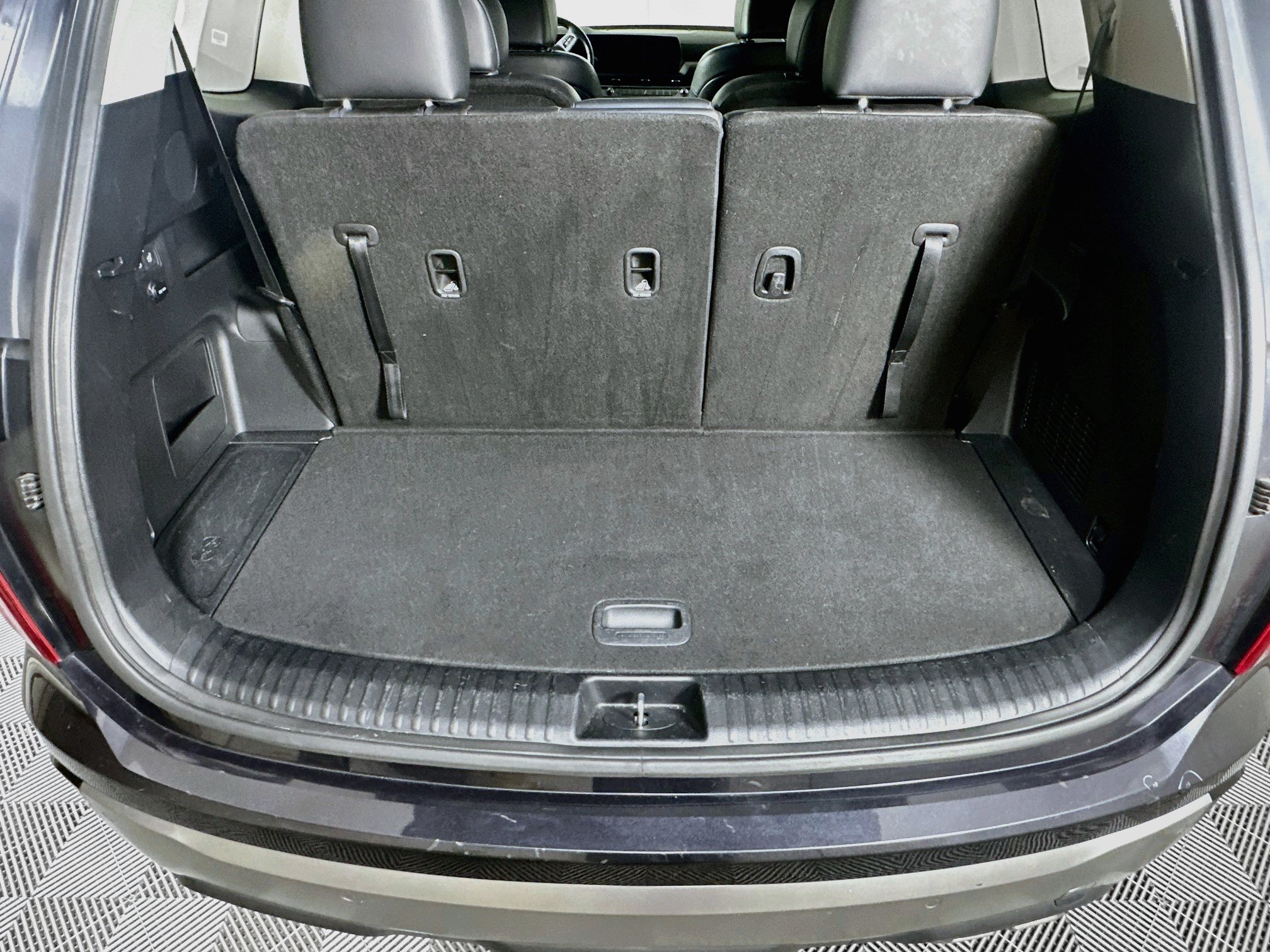 Used 2025 Kia Telluride S FWD image 31