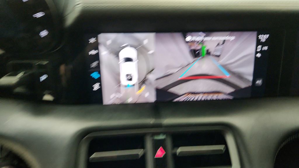 Used 2022 Porsche Taycan Turbo S image 39