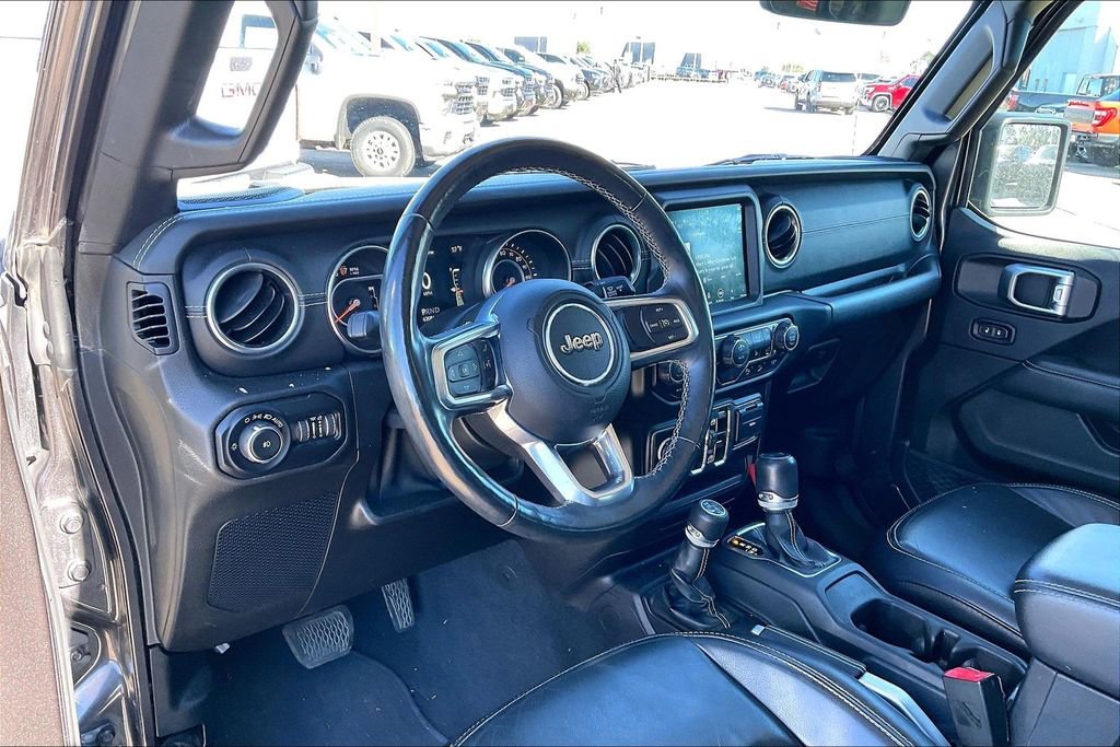 Used 2019 Jeep Wrangler Unlimited Sahara image 14