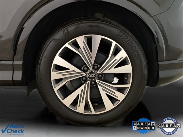 Used 2024 Audi Q4 e-tron Premium image 20