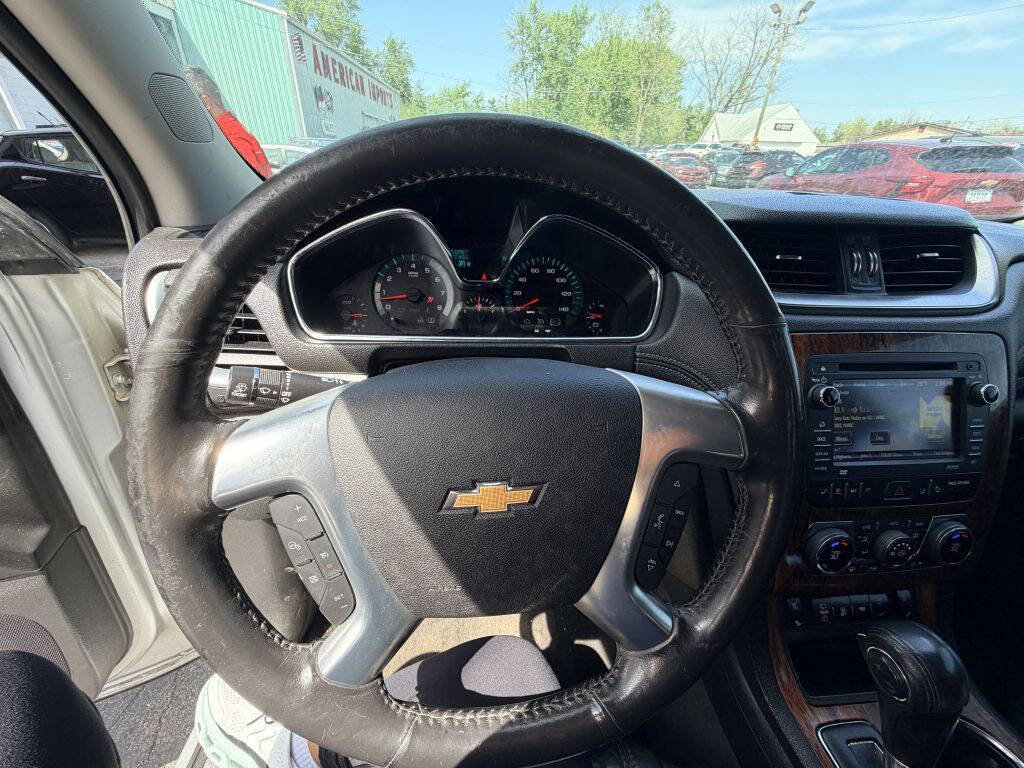 Used 2014 Chevrolet Traverse LTZ FWD image 14