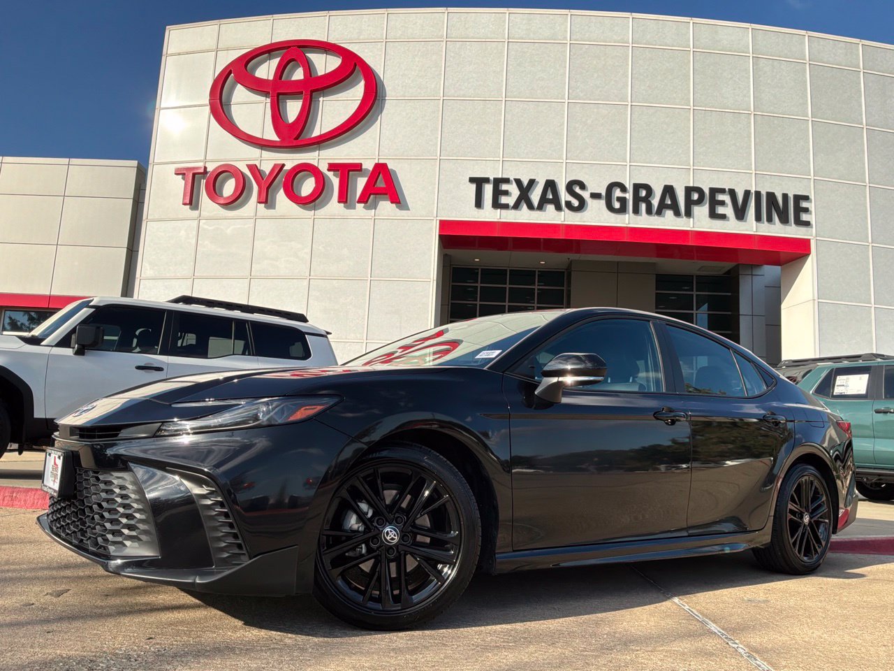 Used 2026 Toyota Camry SE FWD image 2