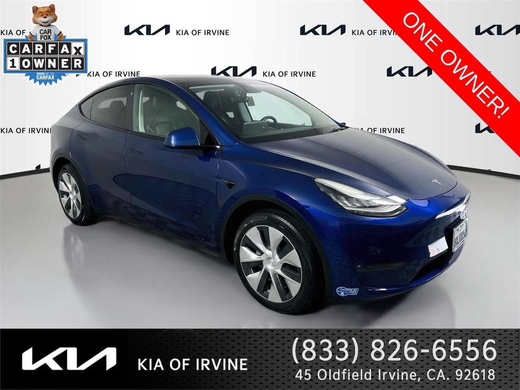 Used 2021 Tesla Model Y Long Range AWD/4WD image 1