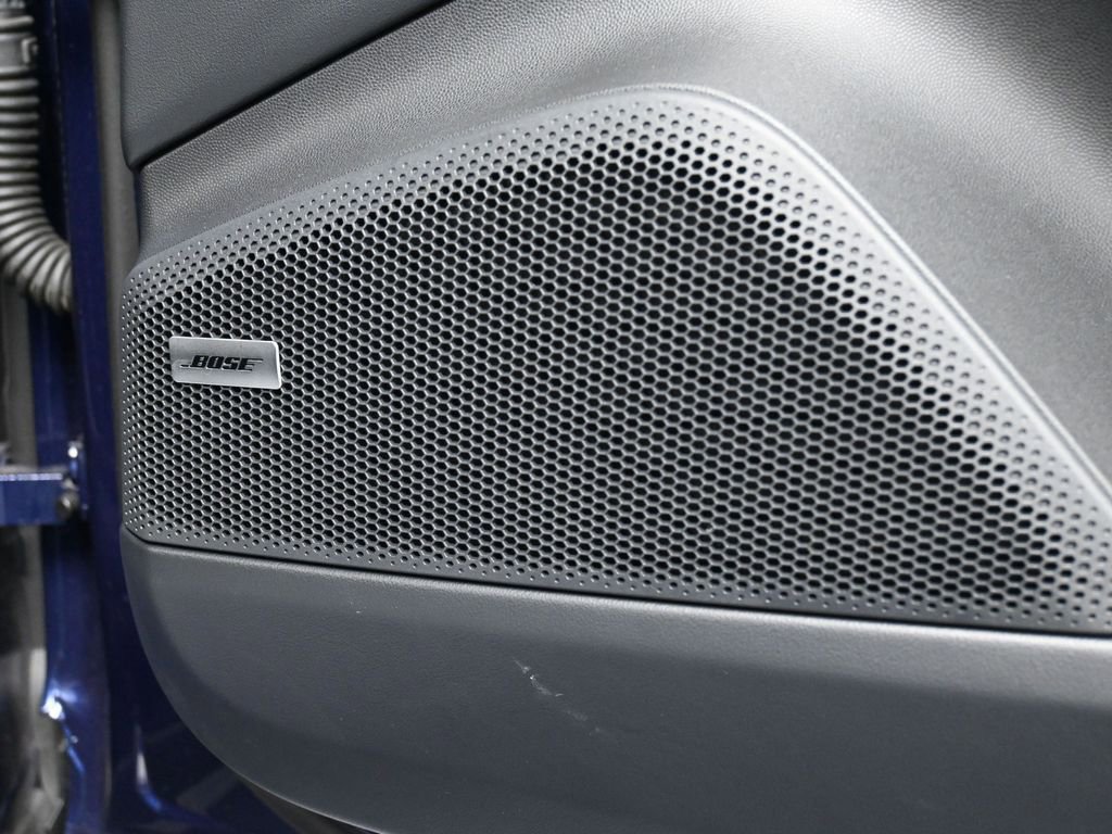 Certified 2024 Porsche Macan 4 Electric image 31