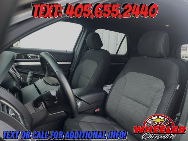 Used 2017 Ford Explorer XLT image 22