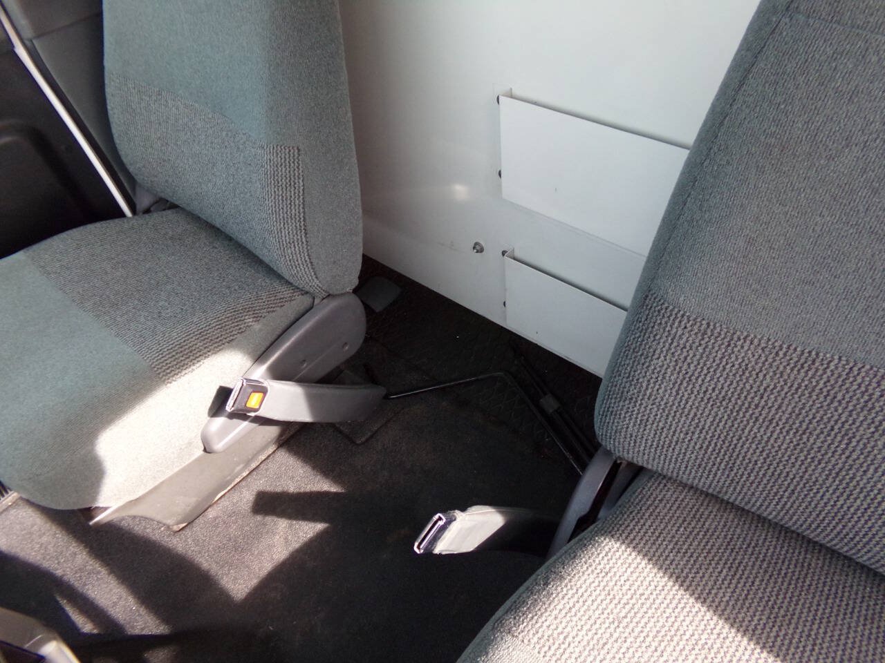 Used 1995 Ford E-250 and Econoline 250 Super RWD image 14
