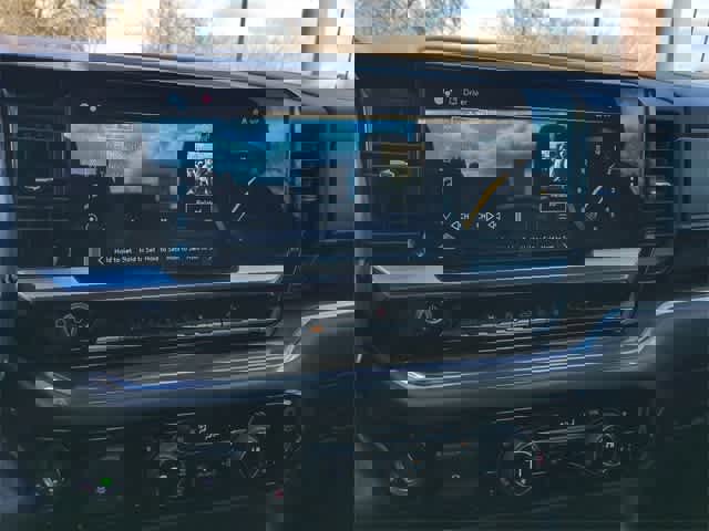 Used 2024 Chevrolet Silverado 1500 LT Trail Boss w/ Protection Package image 27