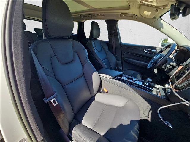 Used 2023 Volvo XC60 B5 Plus w/ Protection Package Premier image 20