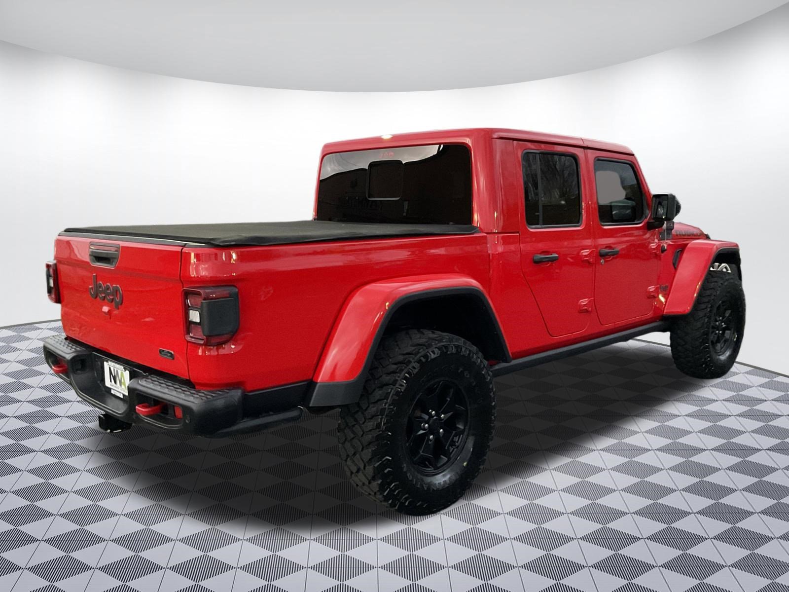 Used 2020 Jeep Gladiator Rubicon w/ Advanced Safety Group image 3