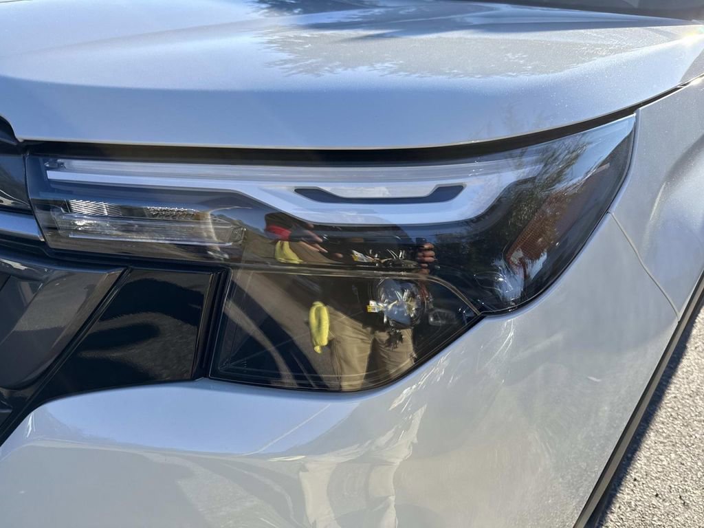 New 2026 Subaru Forester Premium image 9