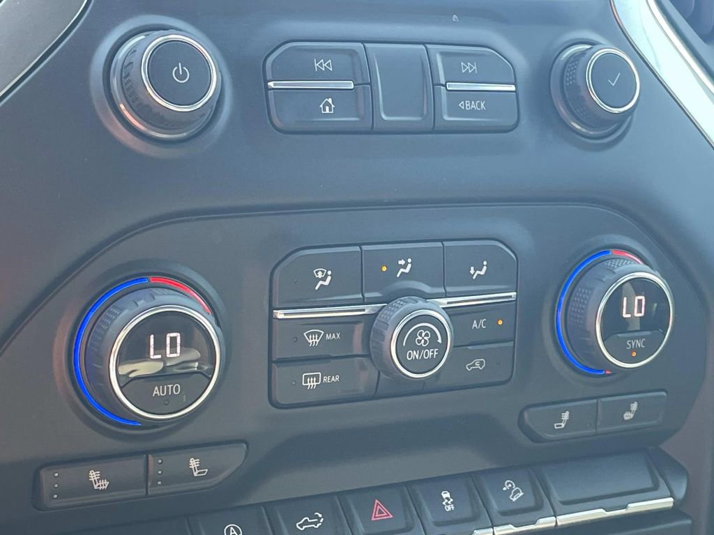 Used 2021 Chevrolet Silverado 1500 RST w/ LPO, Blackout Package image 20