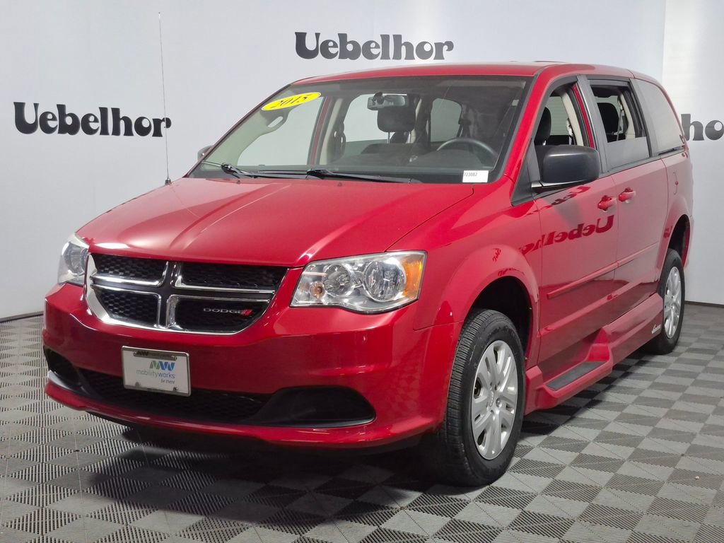Used 2015 Dodge Grand Caravan SE w/ Quick Order Package 29E SE FWD image 3