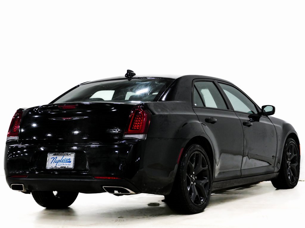 Used 2023 Chrysler 300 S image 7