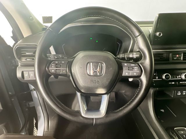 Used 2024 Honda Pilot Touring image 13