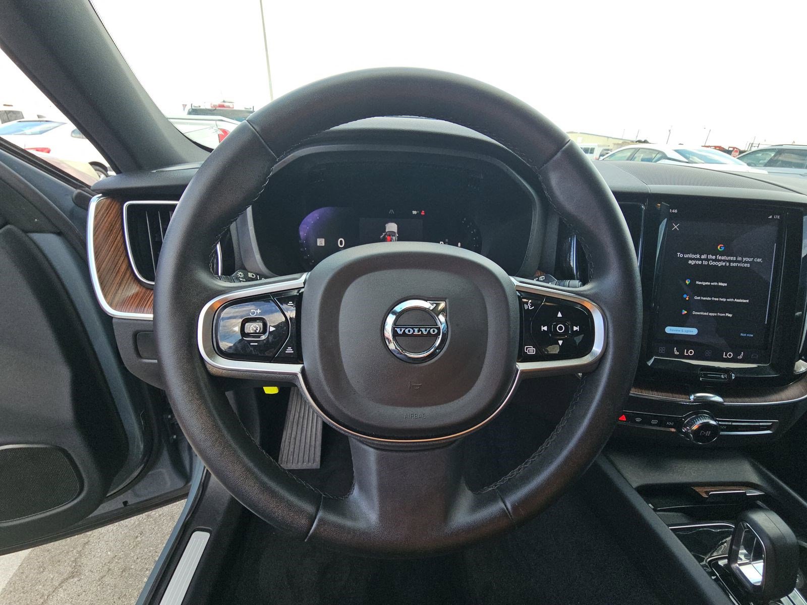 Used 2023 Volvo XC60 B5 Plus FWD image 14