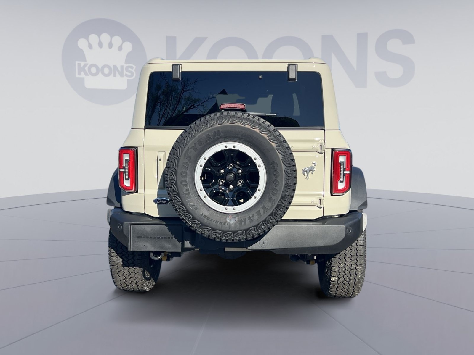 New 2025 Ford Bronco Outer Banks w/ Sasquatch Package AWD/4WD image 5