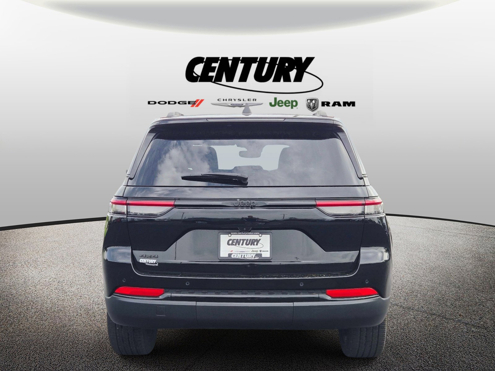 Used 2024 Jeep Grand Cherokee Altitude image 5