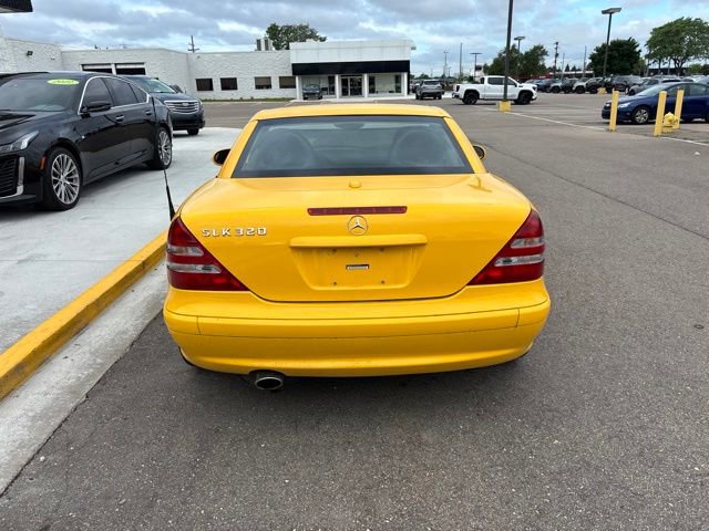 Used 2001 Mercedes-Benz SLK 320 image 7