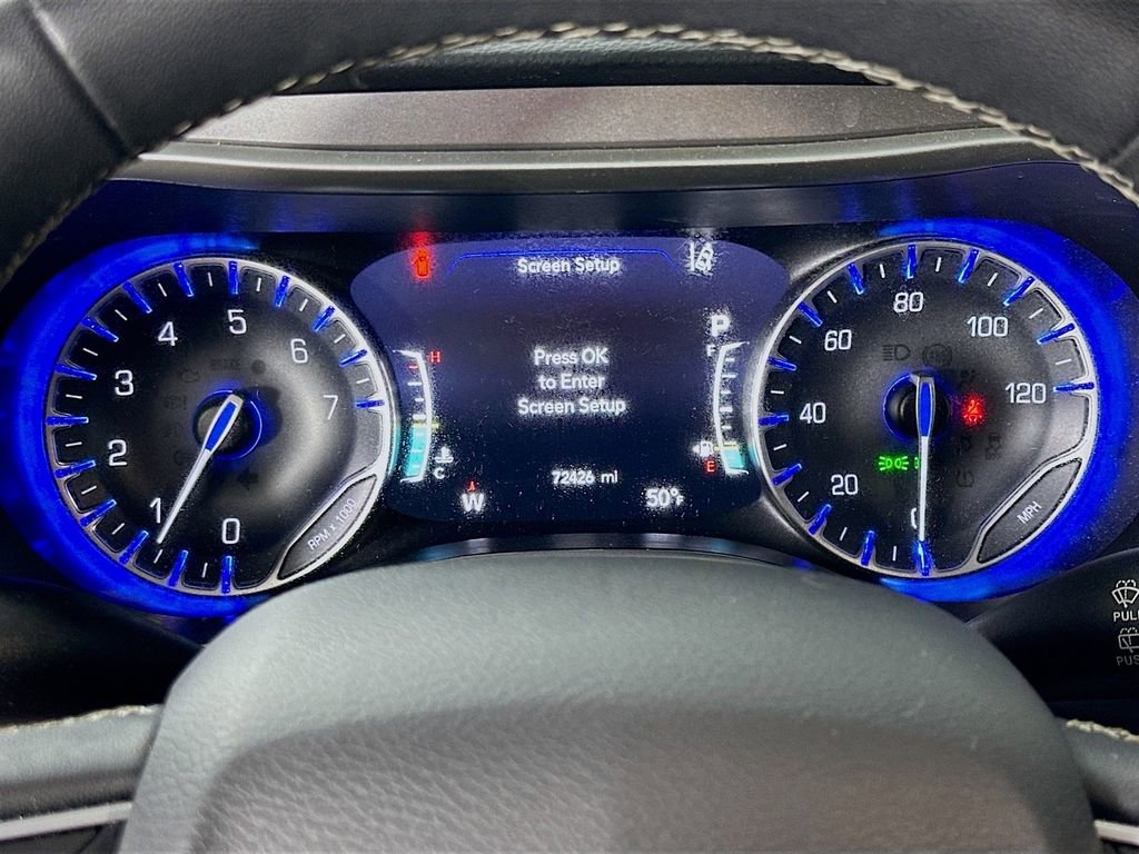 Used 2023 Chrysler Pacifica Touring-L image 26