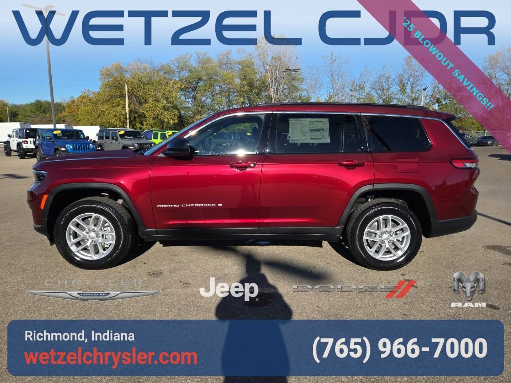 New 2025 Jeep Grand Cherokee L Laredo image 4