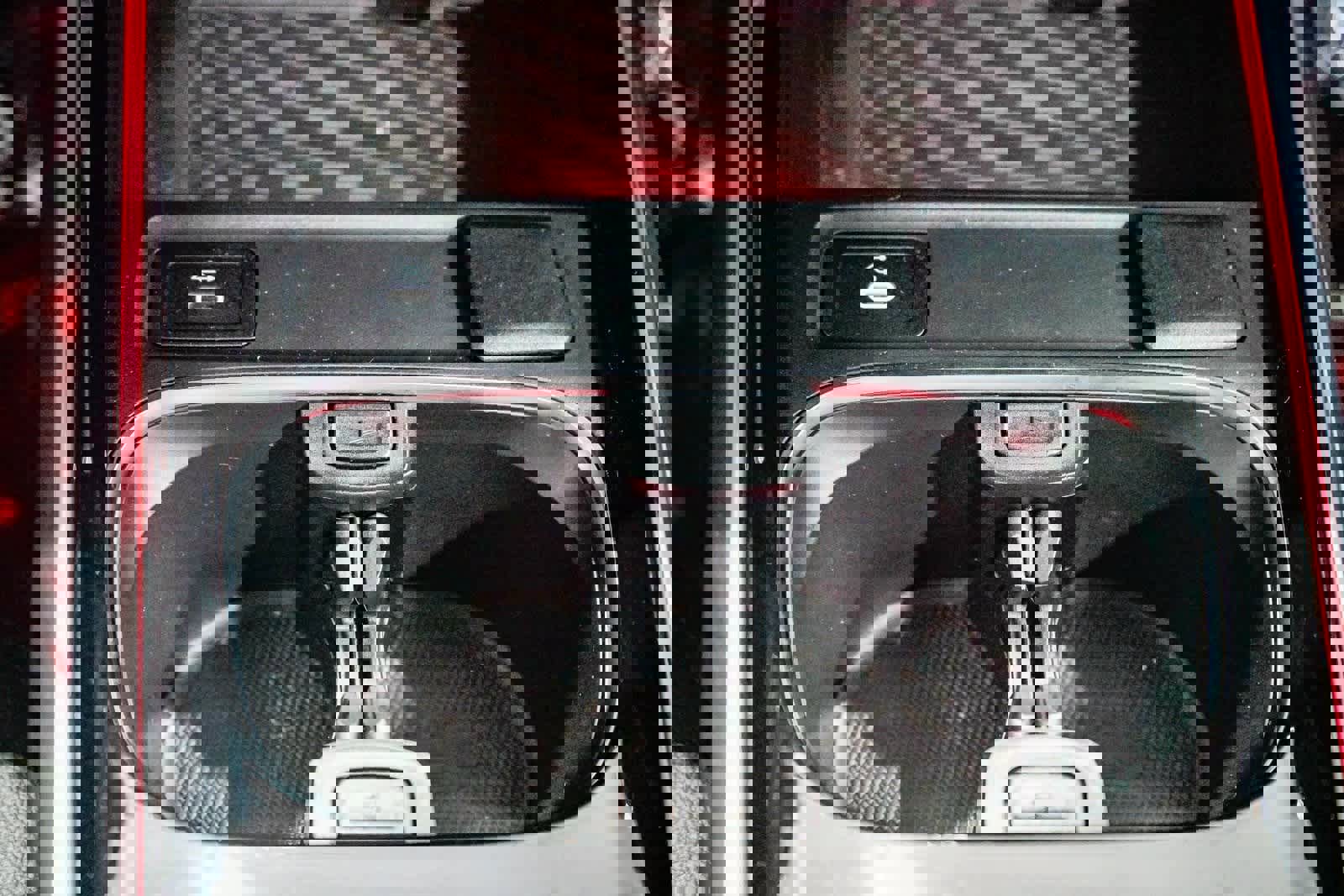 Used 2025 Mercedes-Benz GLB 250 image 22