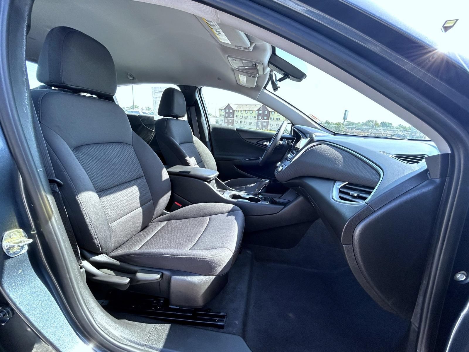 Certified 2020 Chevrolet Malibu LS FWD image 16
