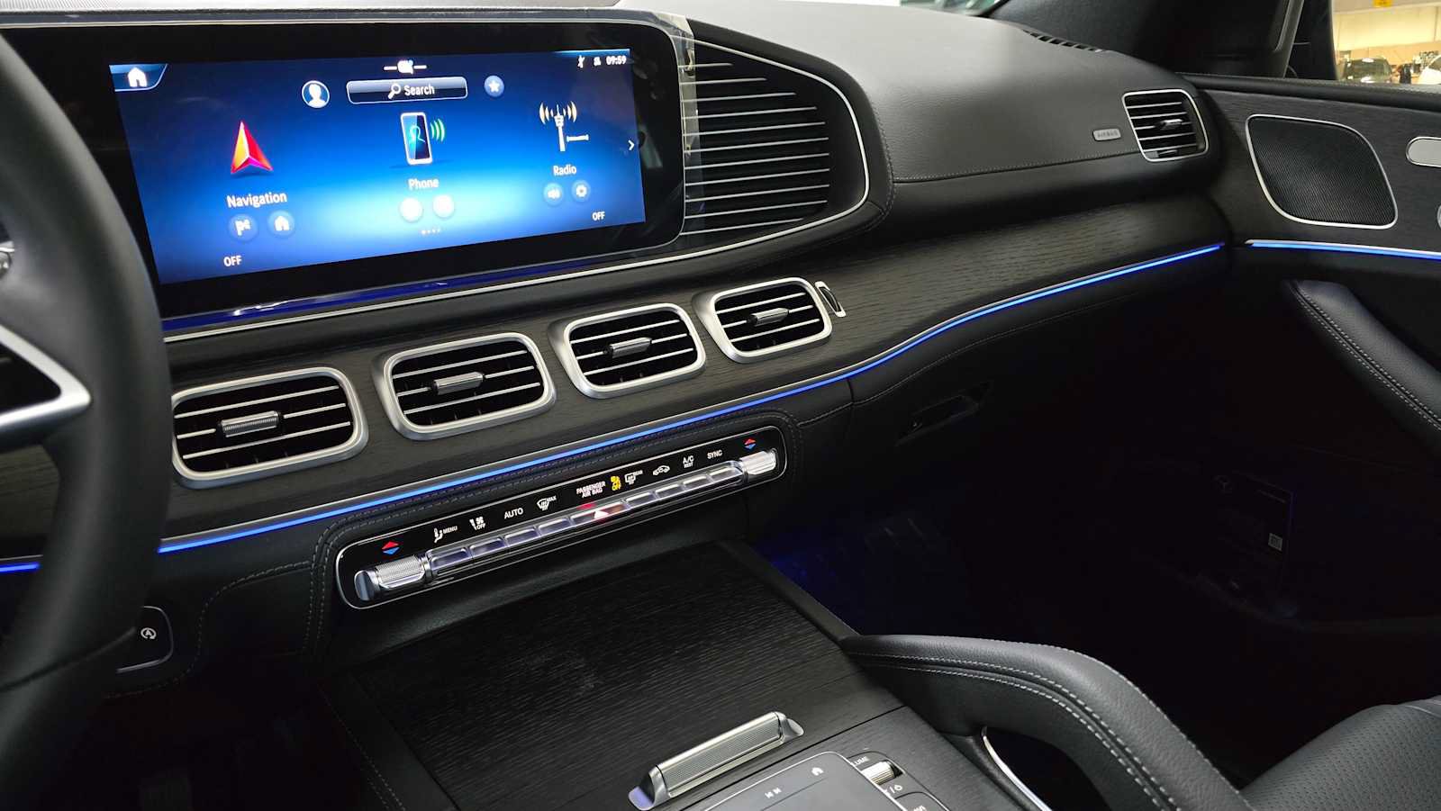 New 2026 Mercedes-Benz GLE 450 4MATIC Coupe image 34