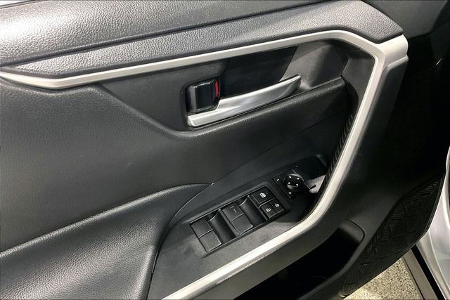 Used 2021 Toyota RAV4 XLE w/ XLE Grade Weather Package image 38