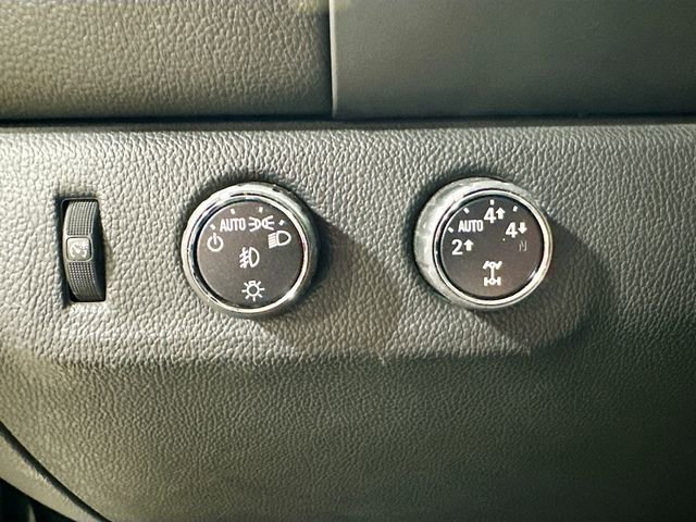 Used 2015 GMC Canyon SLE w/ All-Terrain Package image 12