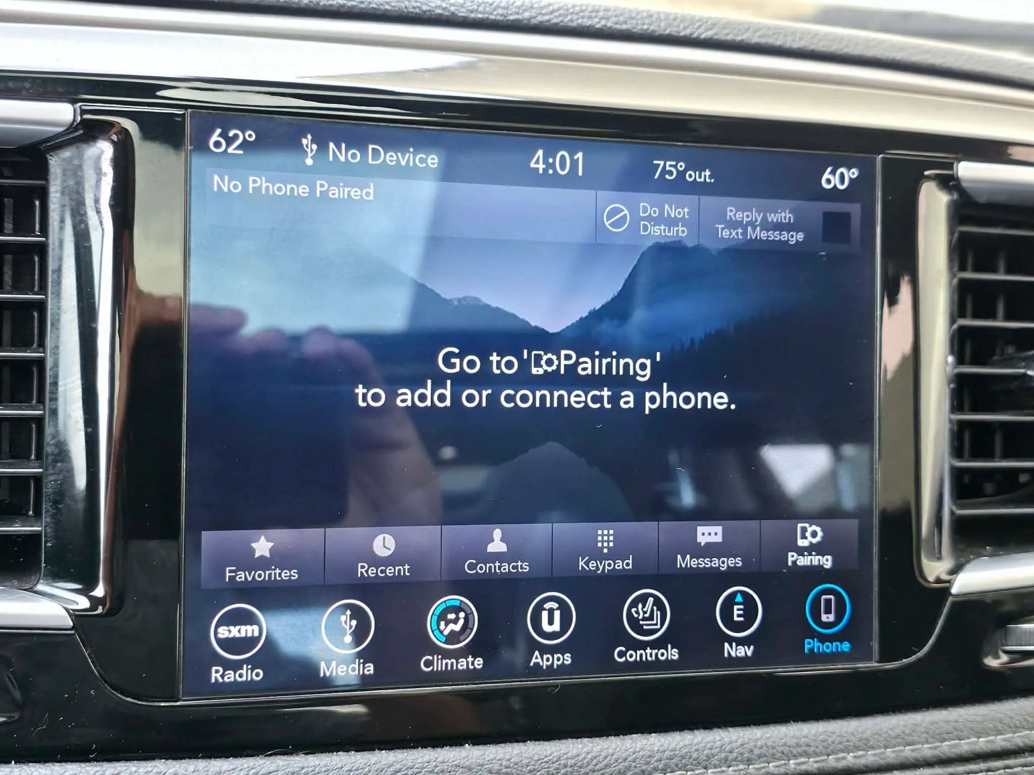 Used 2018 Chrysler Pacifica Limited FWD image 23