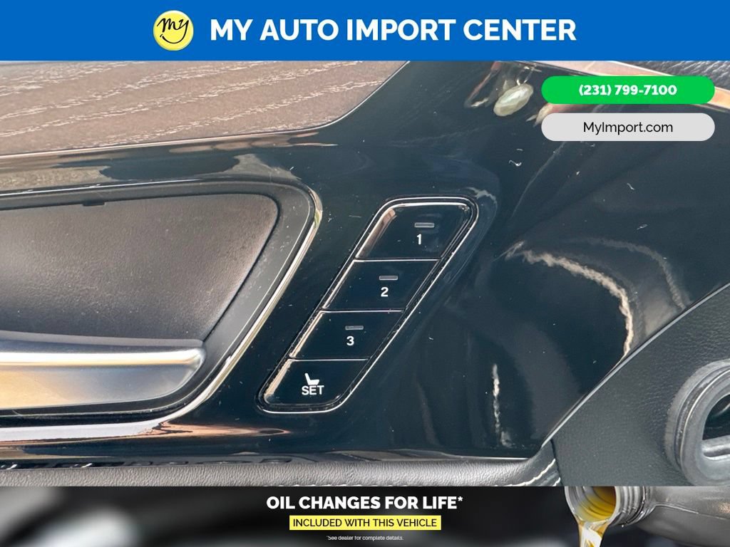 Used 2023 Acura MDX w/ Advance Package AWD/4WD image 11