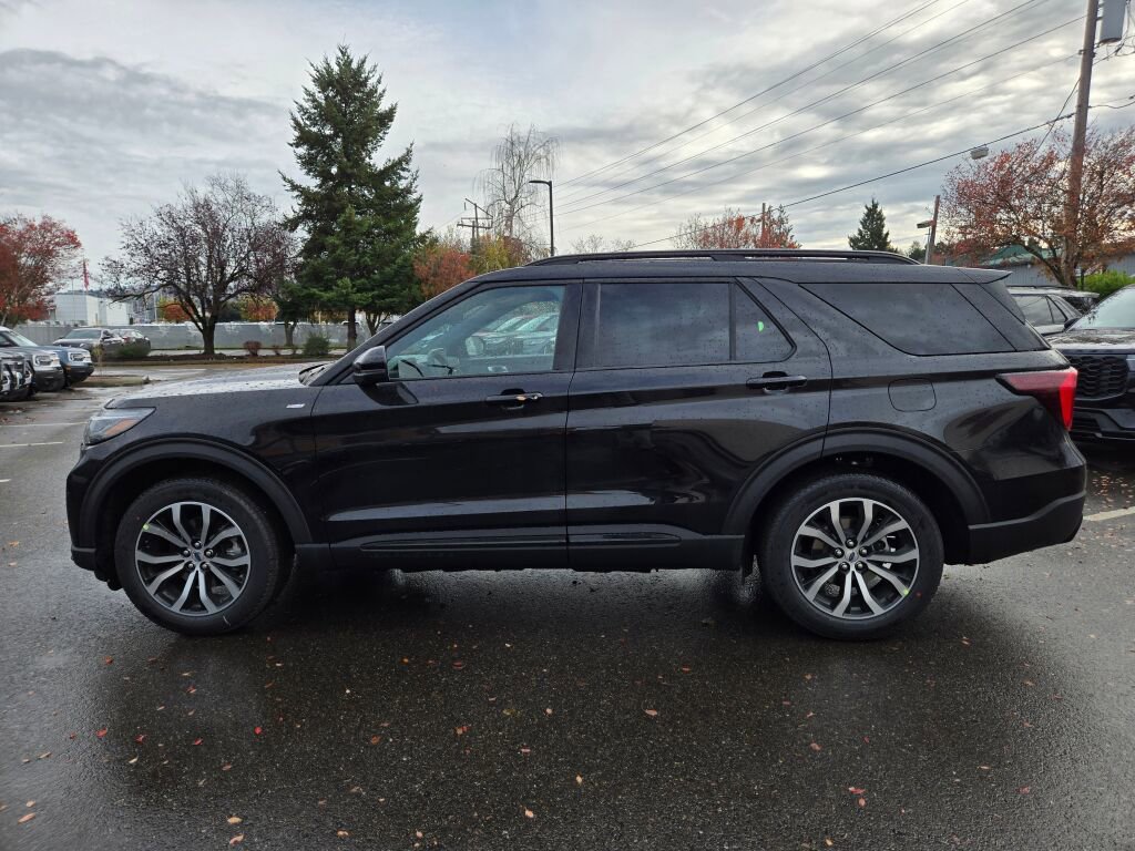 New 2026 Ford Explorer ST-Line AWD/4WD image 8