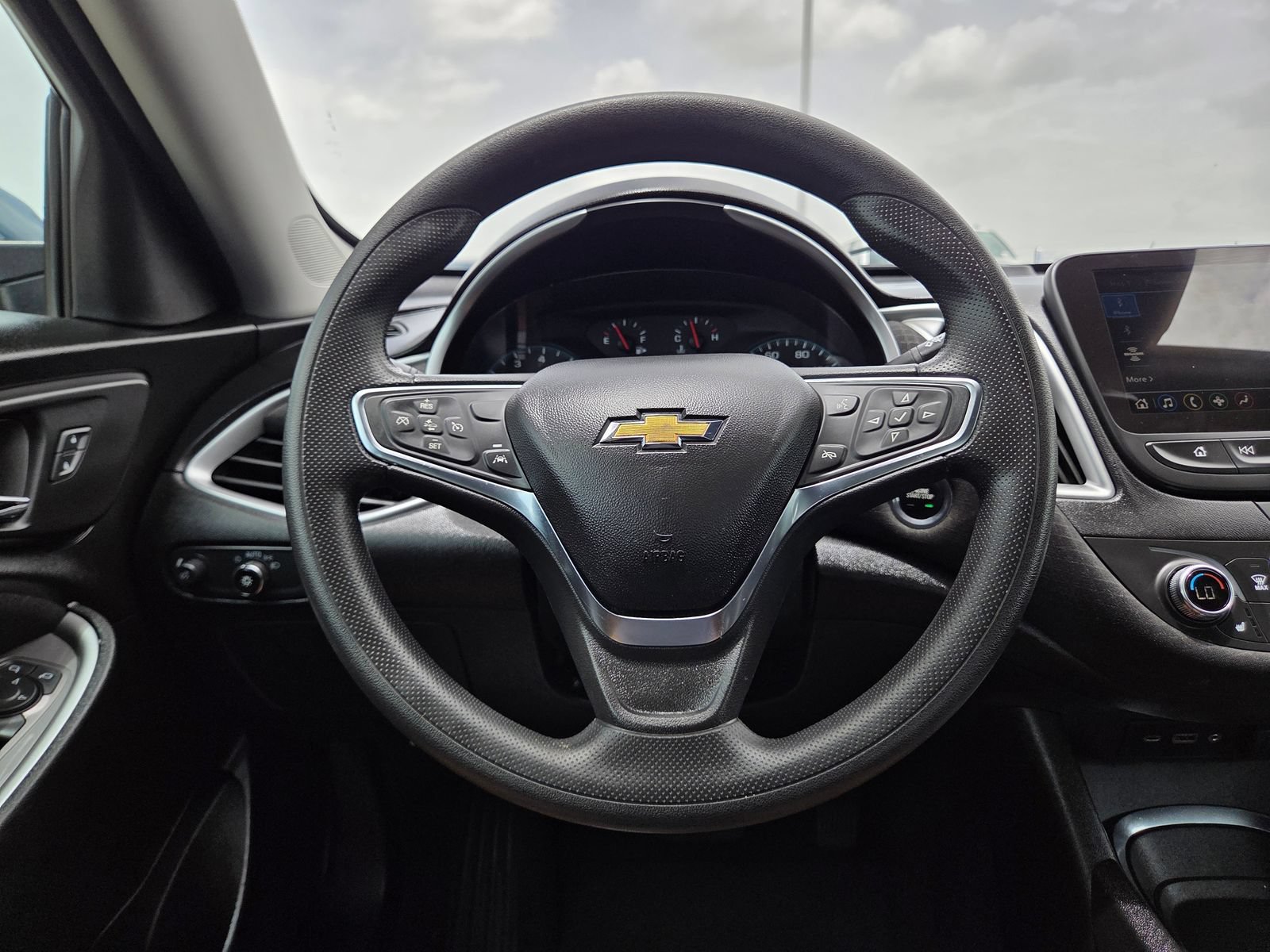 Used 2024 Chevrolet Malibu LT FWD image 48