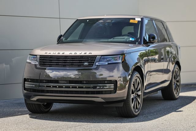 New 2026 Land Rover Range Rover SE