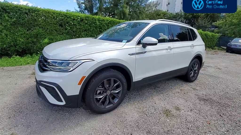 Used 2023 Volkswagen Tiguan SE image 4
