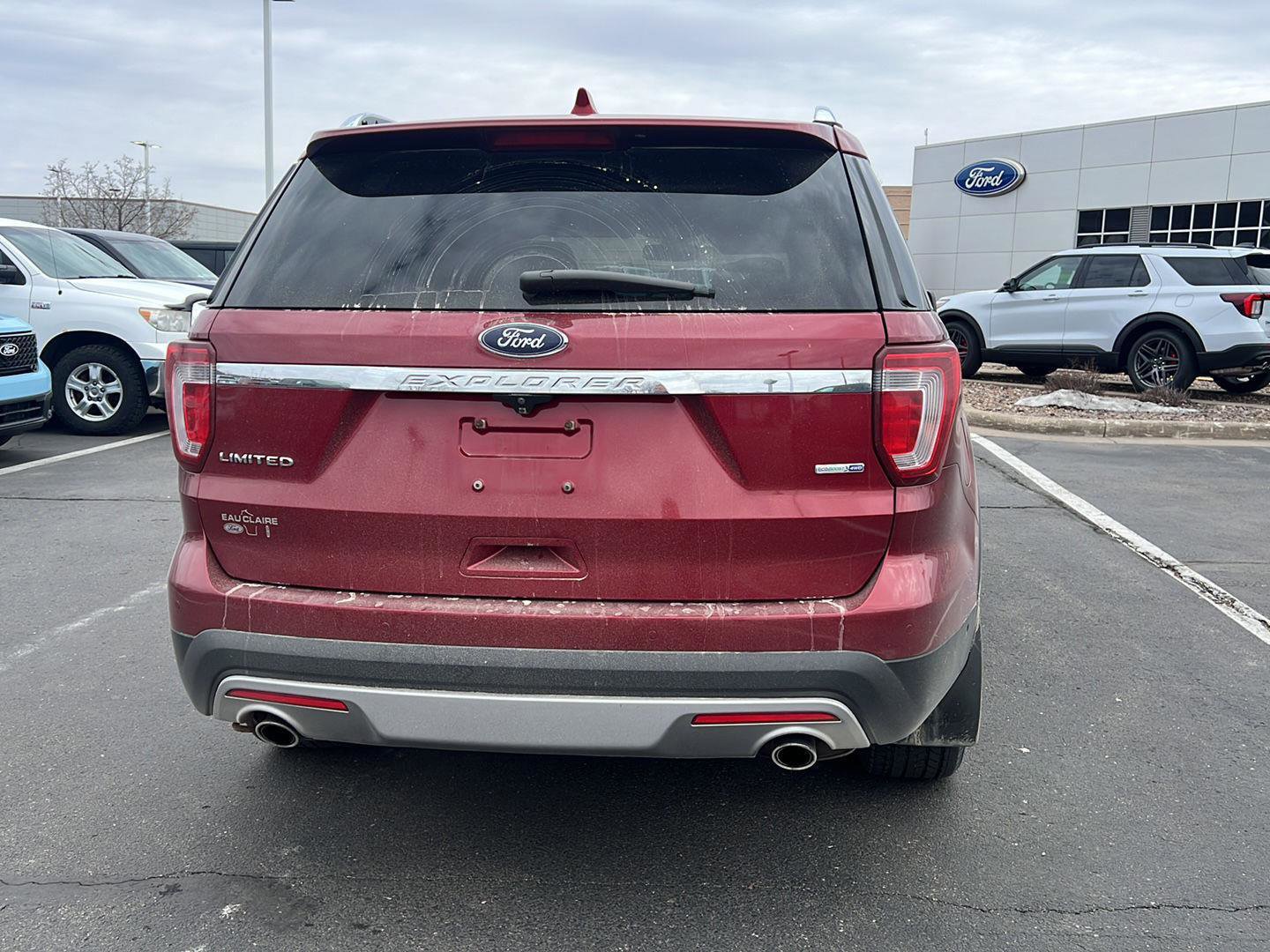 Used 2017 Ford Explorer Limited w/ Equipment Group 303A image 7