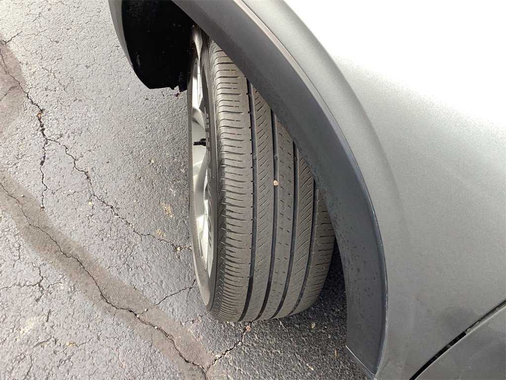 Used 2024 Chevrolet Trax LT w/ LT Convenience Package image 27