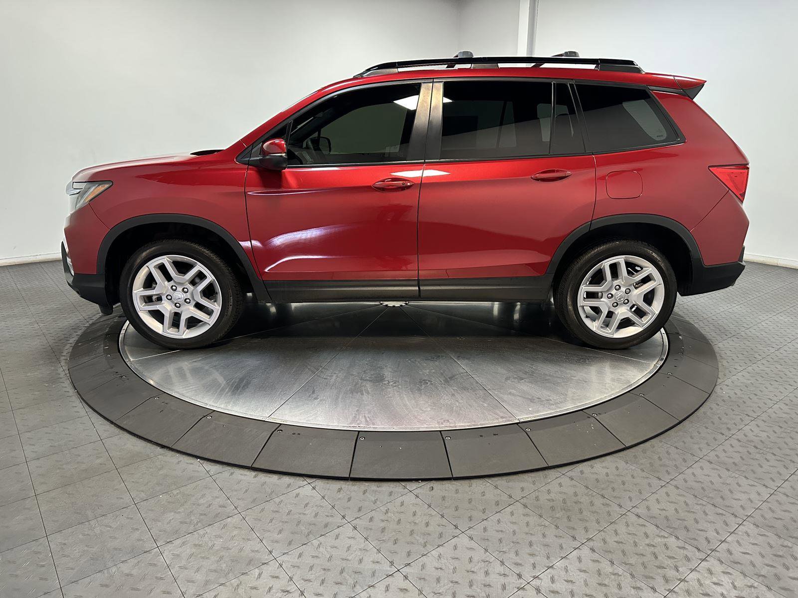 Certified 2024 Honda Passport EX-L image 8