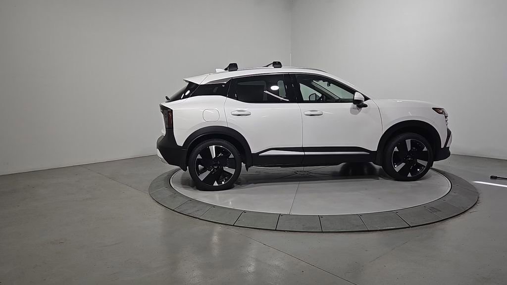 New 2025 Nissan Kicks SR image 6