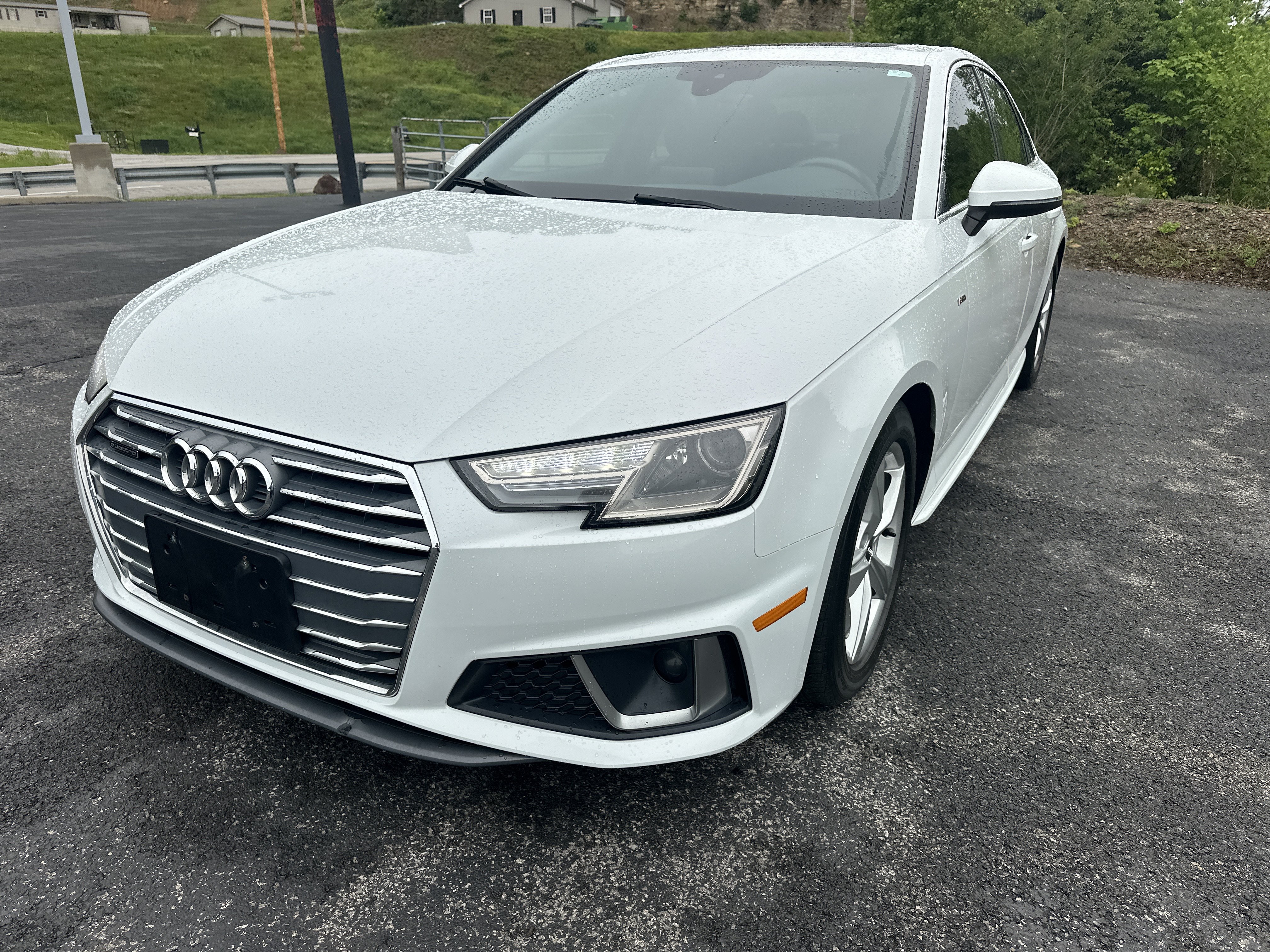 Used 2019 Audi A4 2.0T Premium w/ Convenience Package AWD/4WD image 5