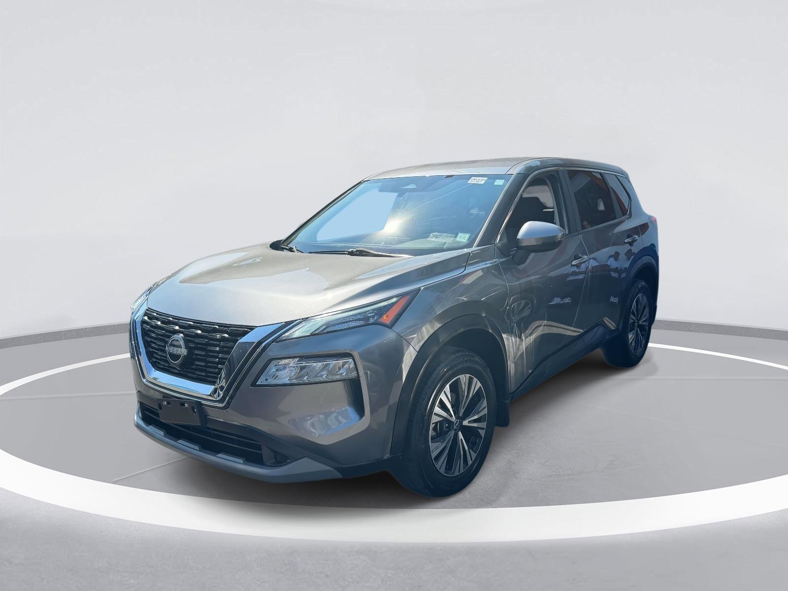 Used 2023 Nissan Rogue SV image 4