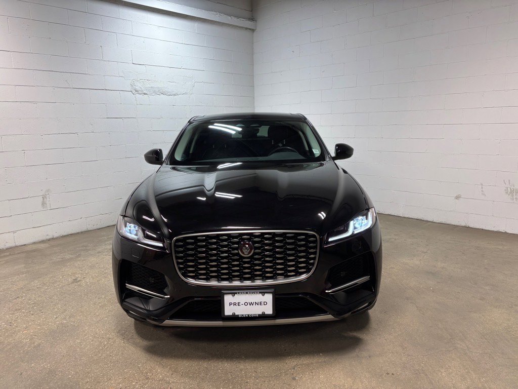 Used 2023 Jaguar F-PACE S image 3