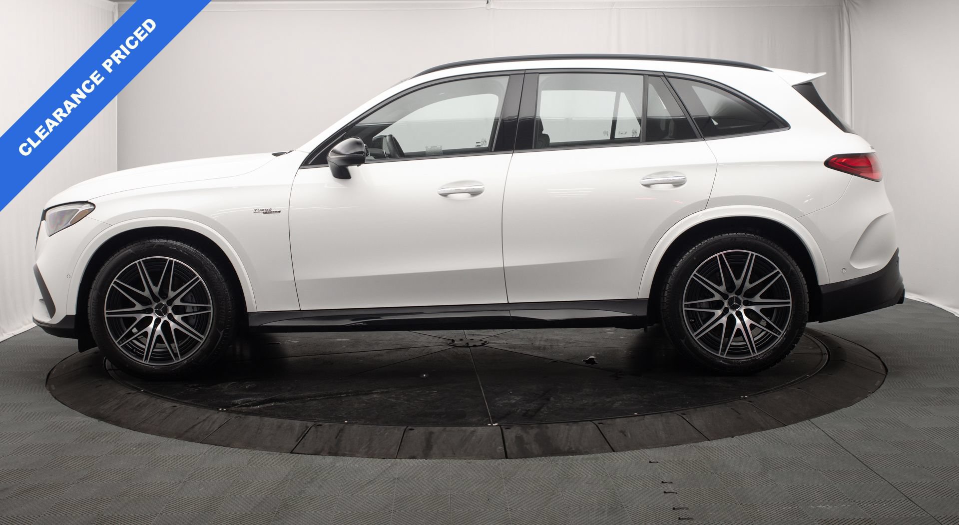 Used 2025 Mercedes-Benz GLC 43 AMG 4MATIC image 6