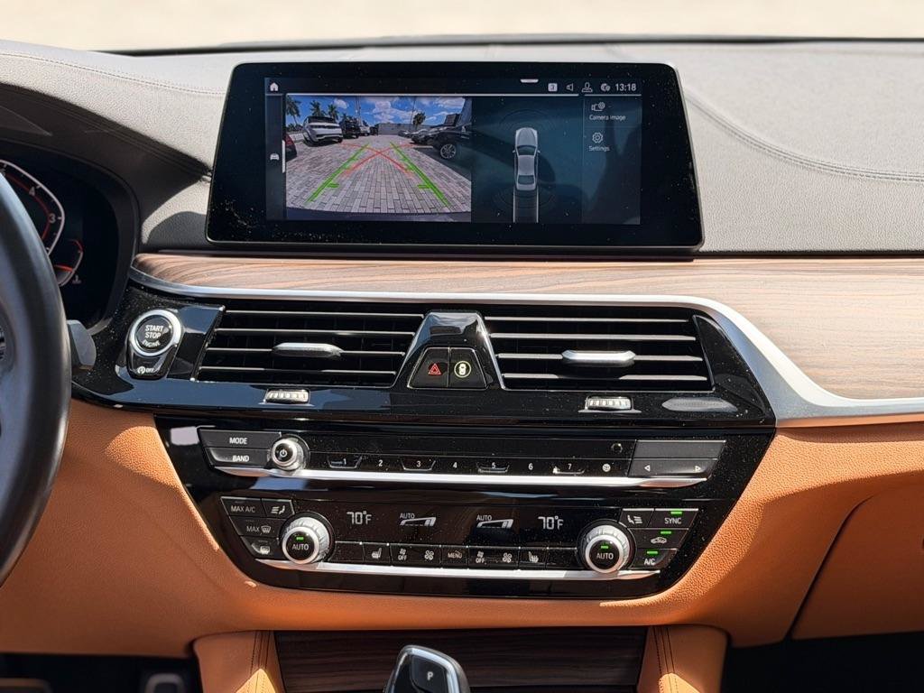 Used 2020 BMW 530i w/ M Sport Package RWD image 16